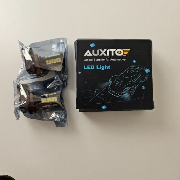 Auxito 12V LED Light Bulbs For Fog Light Or DRL Automotive Use White 2 pcs - Picture 3 of 6